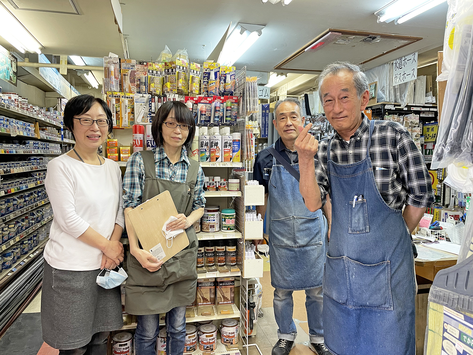 「新宿日曜大工センター」の社長、副社長、佐藤さん、横田さん