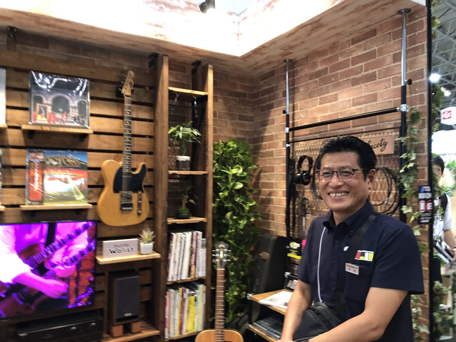 2018年のDIYショーで披露した作品と河西さん