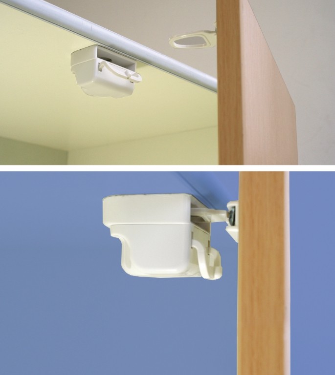 内側につける『耐震ラッチ』