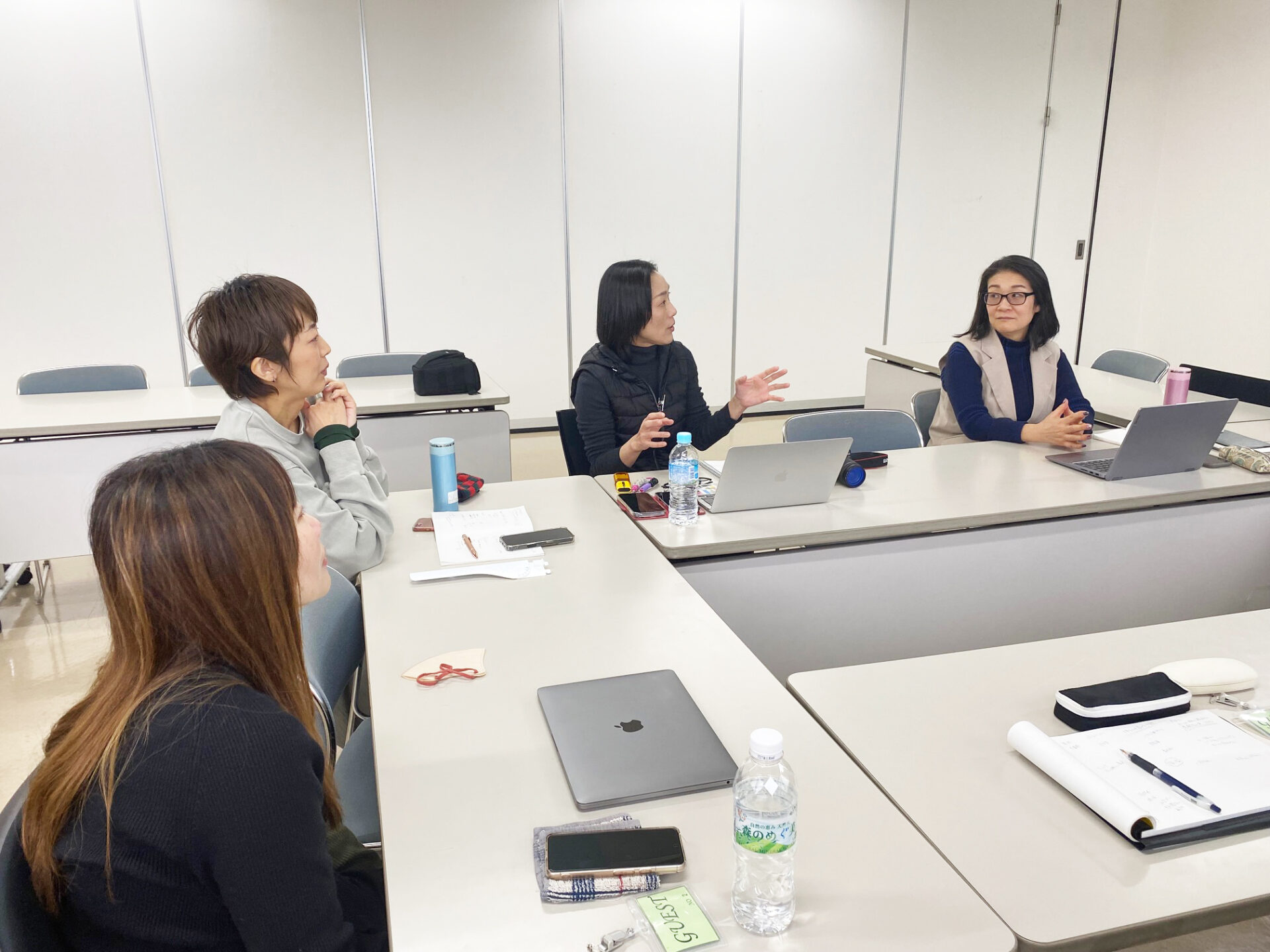 いいものマガジン編集会議の様子