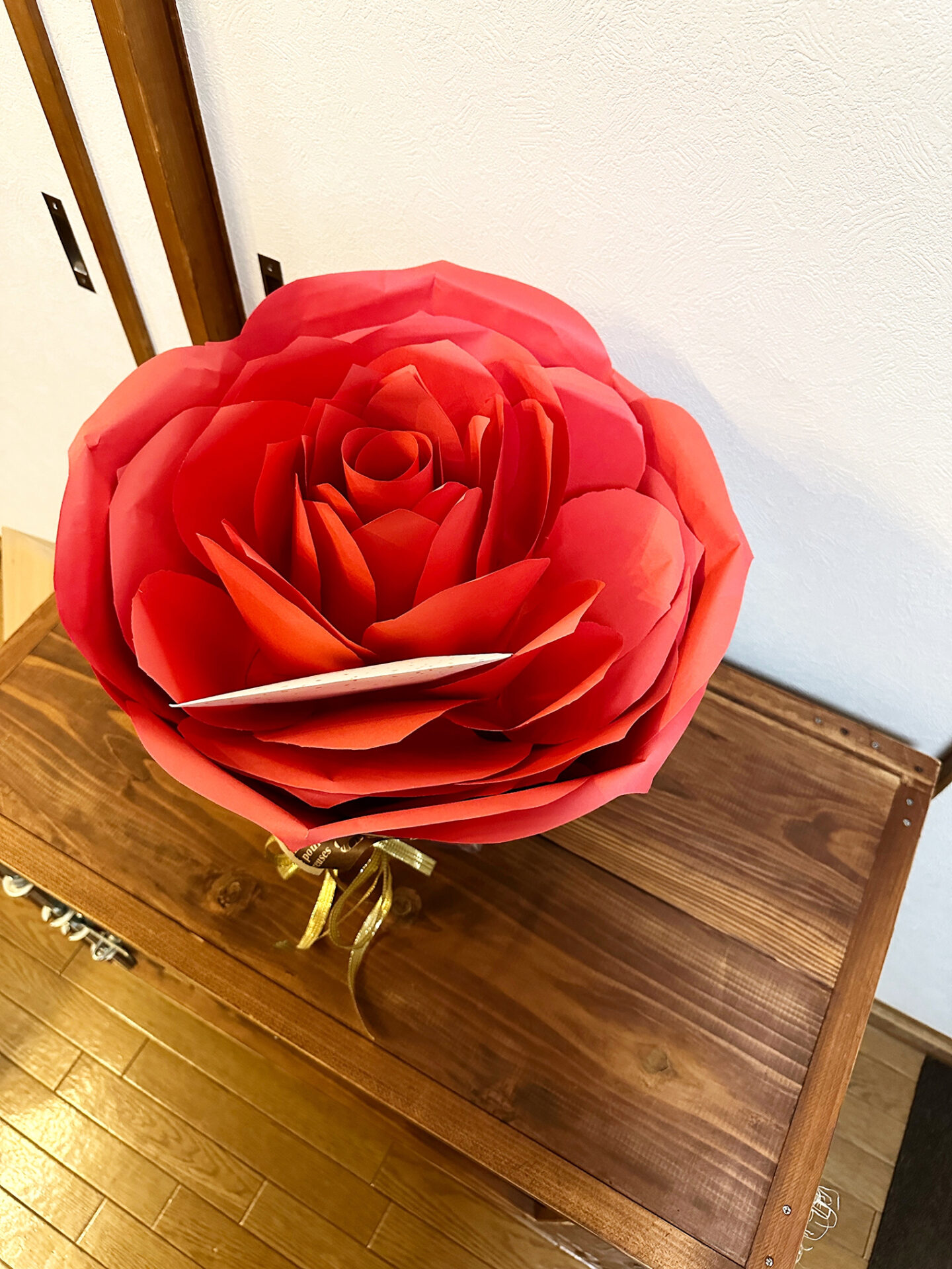 バラの花の形をしたラッピング
